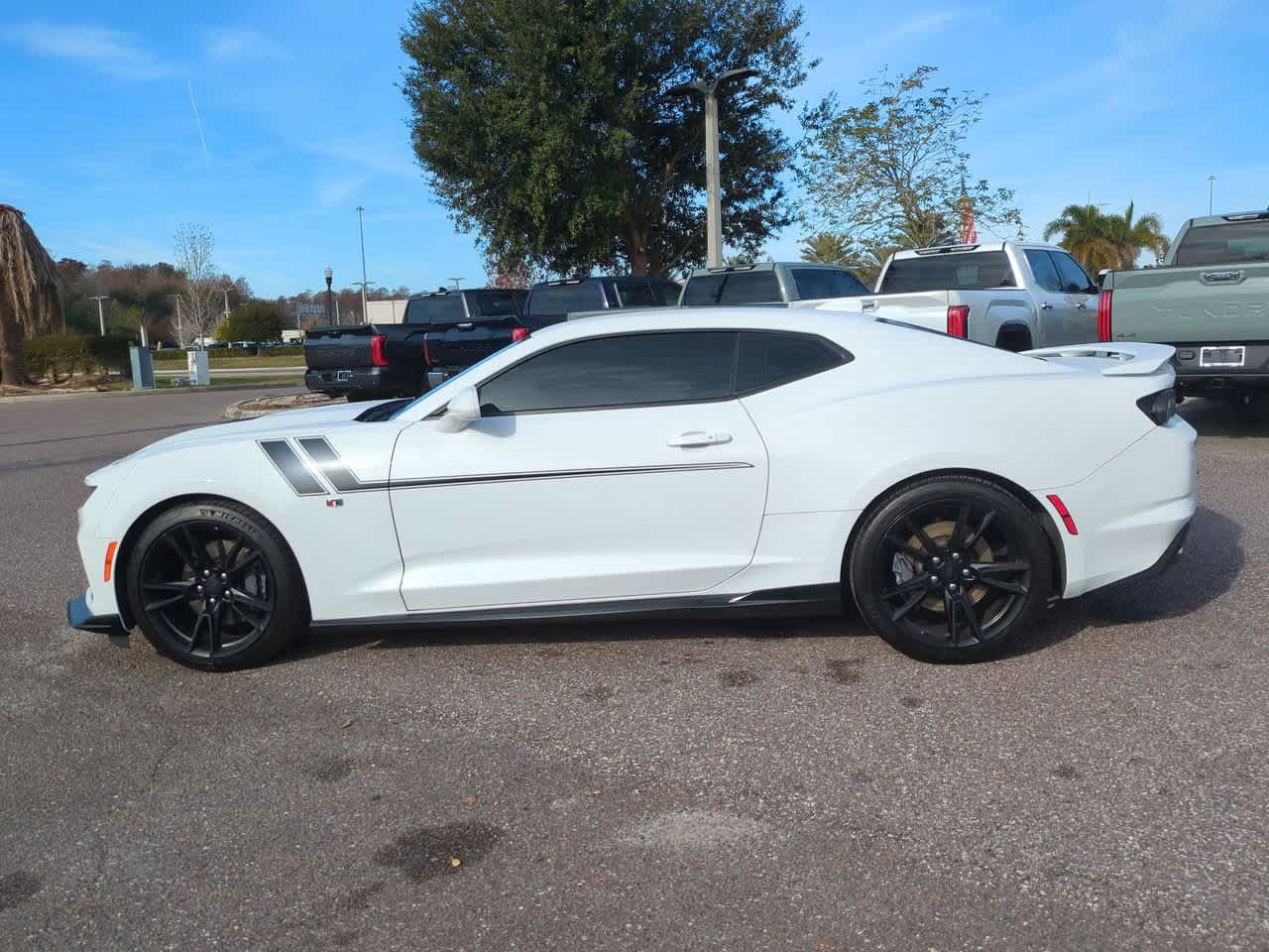 Thumbnail: 2021 Chevrolet Camaro - 3