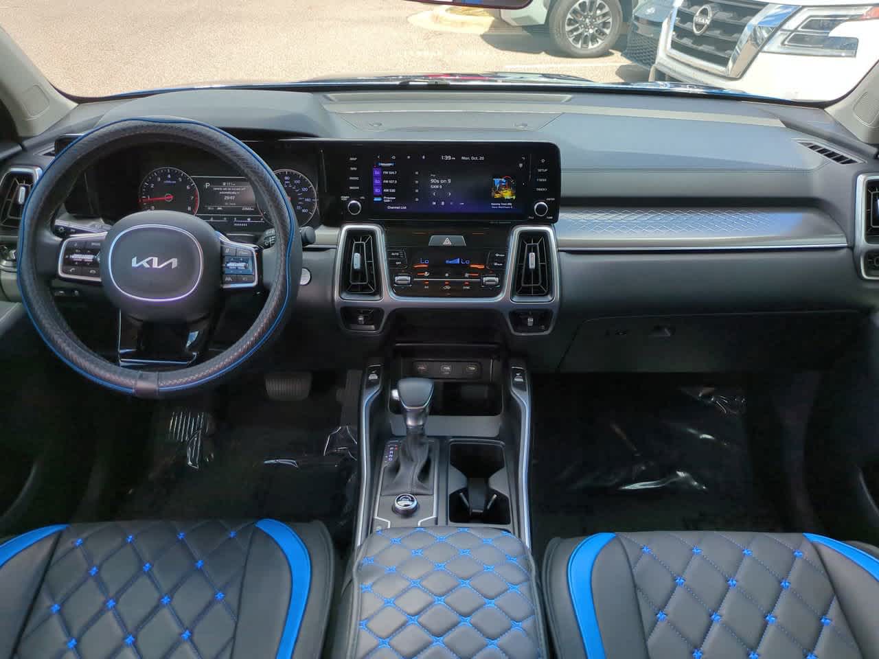 Thumbnail: 2022 Kia Sorento - 14