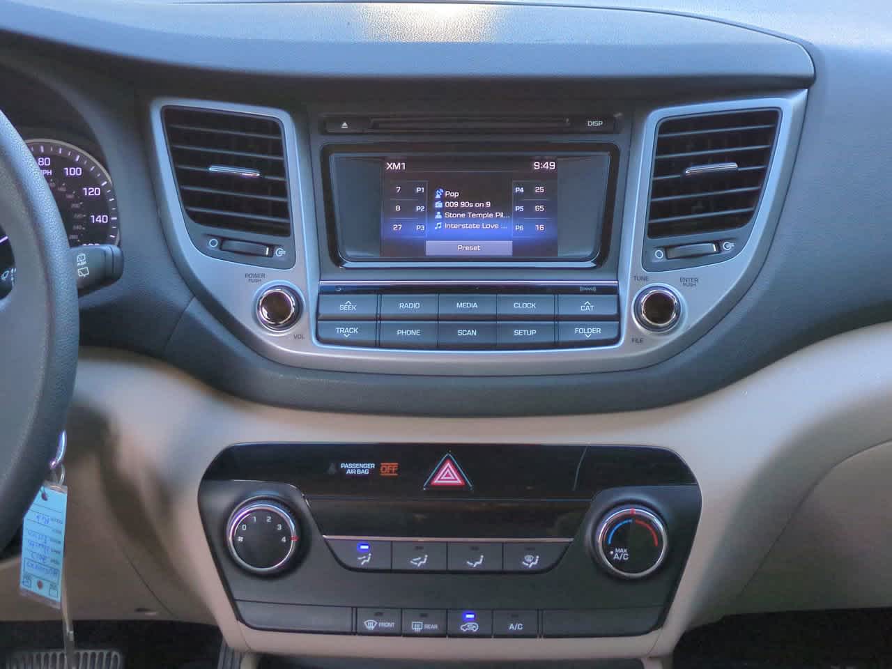 Thumbnail: 2017 Hyundai Tucson - 17