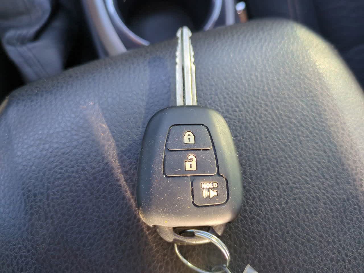 Thumbnail: 2017 Toyota Tacoma - 25