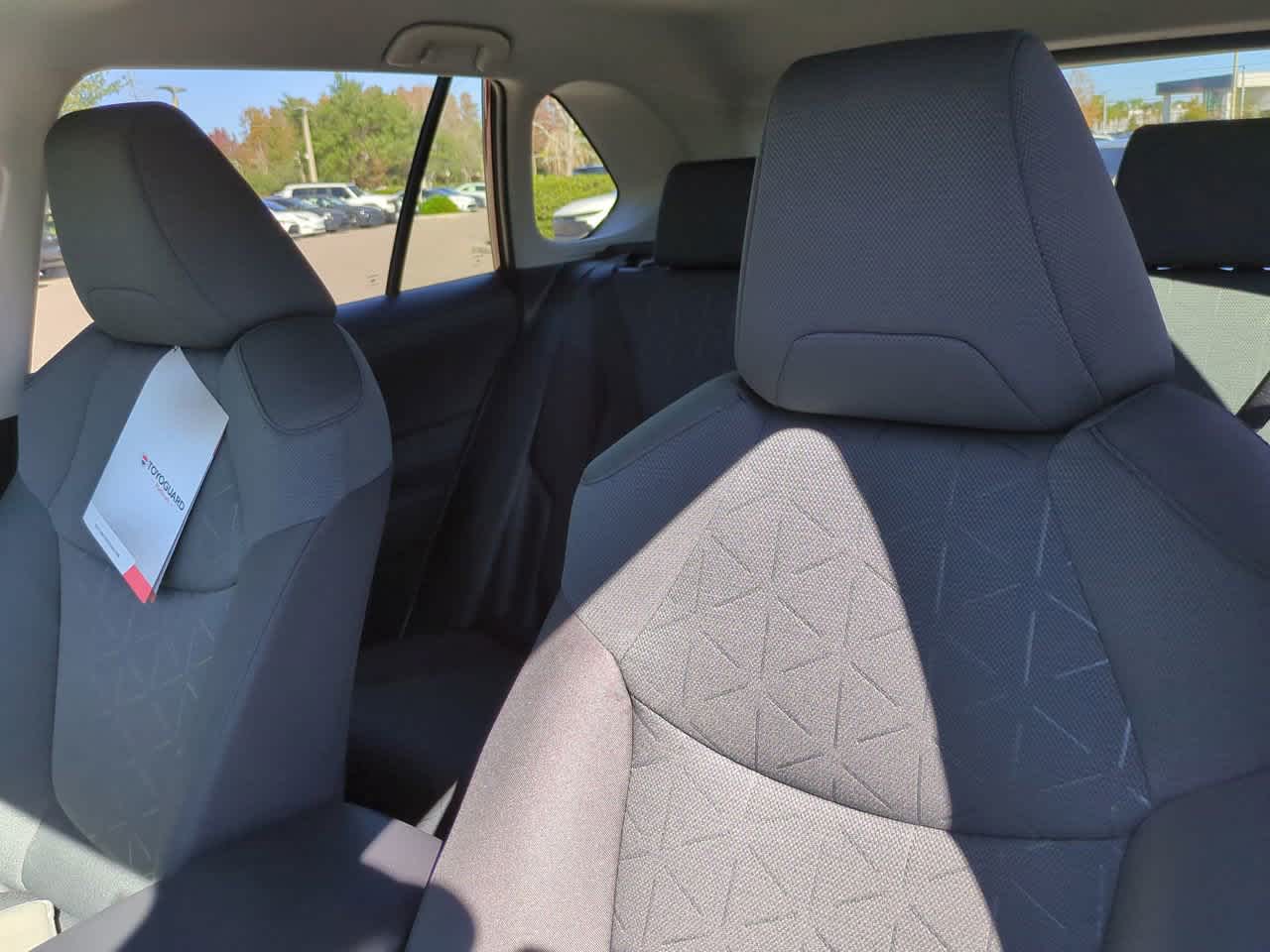 Thumbnail: 2025 Toyota RAV4 - 8