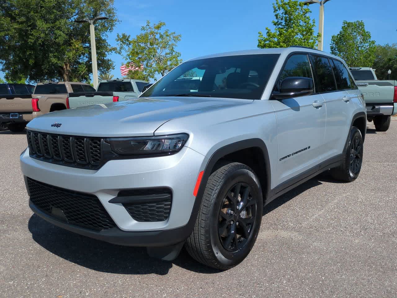 Thumbnail: 2025 Jeep Grand Cherokee - 2