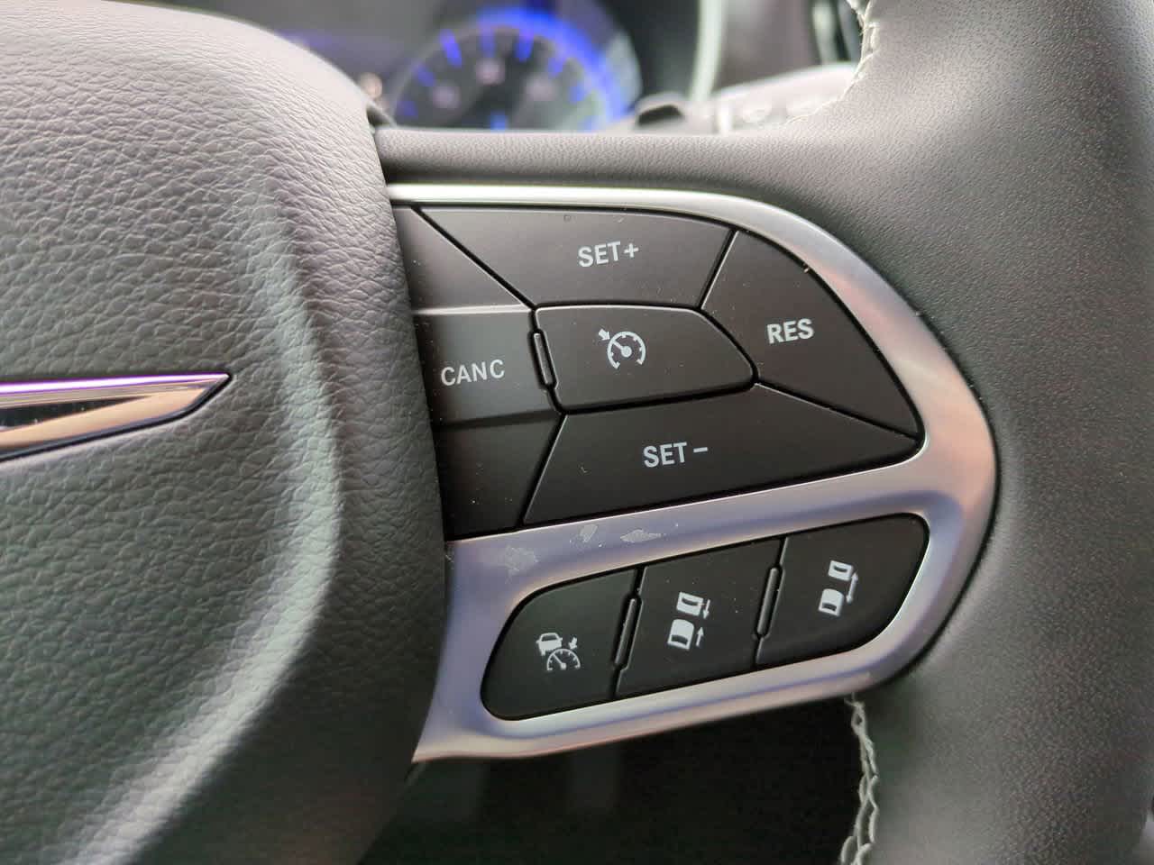 Thumbnail: 2026 Chrysler Pacifica - 25