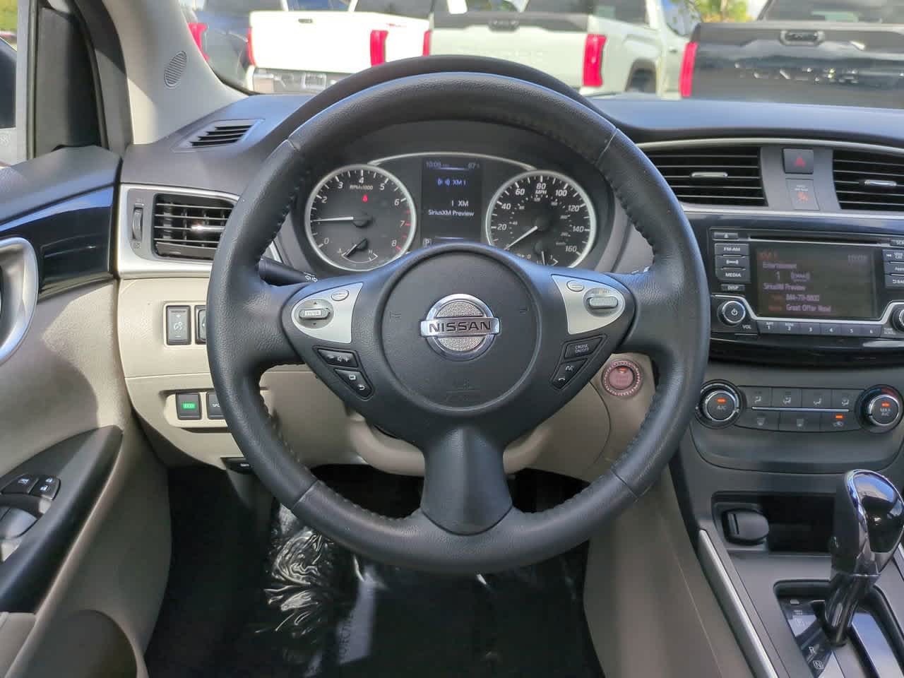 Thumbnail: 2016 Nissan Sentra - 15
