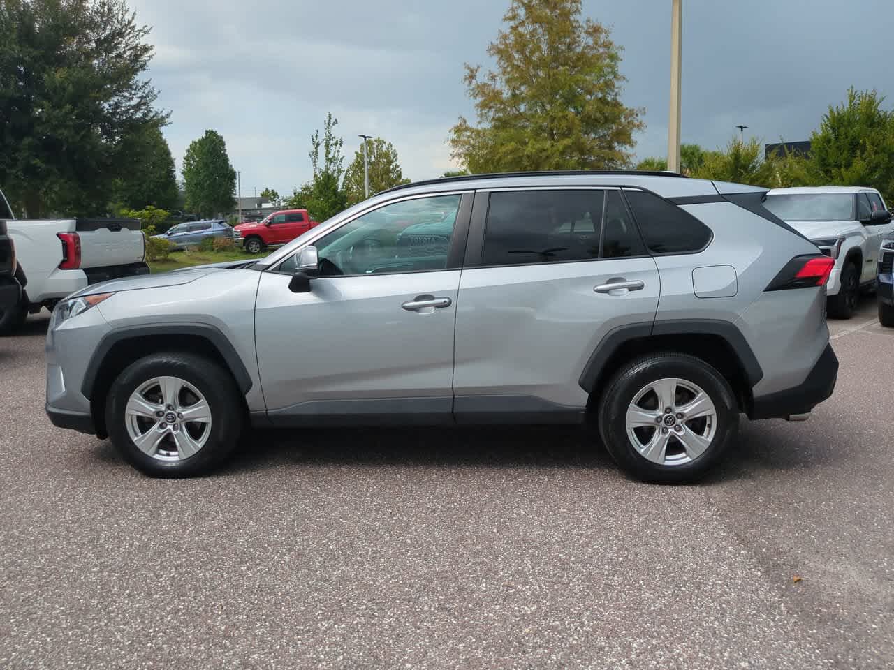 Thumbnail: 2021 Toyota RAV4 - 3