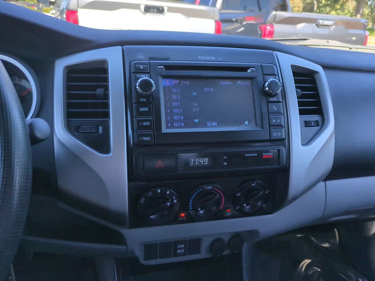 Thumbnail: 2013 Toyota Tacoma - 16