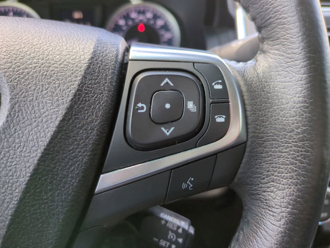 Thumbnail: 2017 Toyota Camry - 25