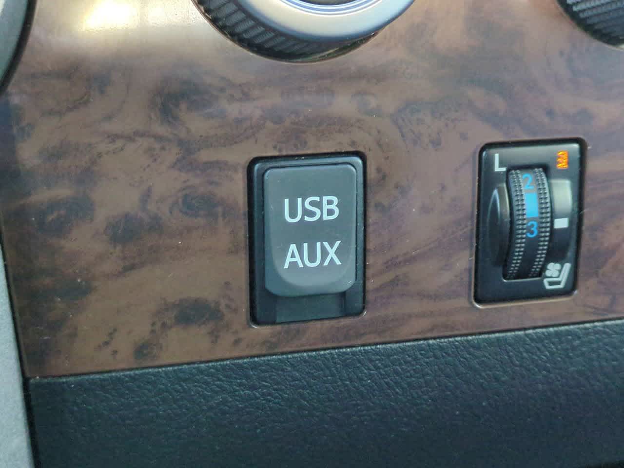 Thumbnail: 2013 Toyota Tundra - 21