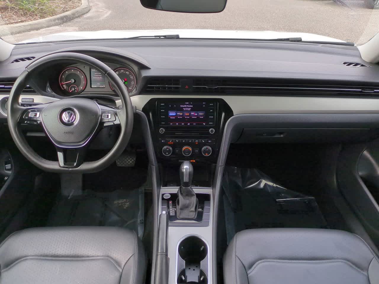 Thumbnail: 2022 Volkswagen Passat - 14