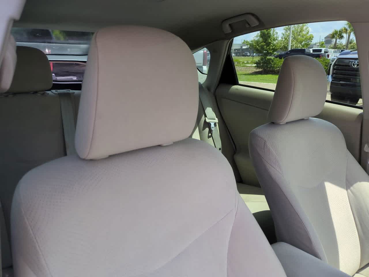 Thumbnail: 2012 Toyota Prius - 7