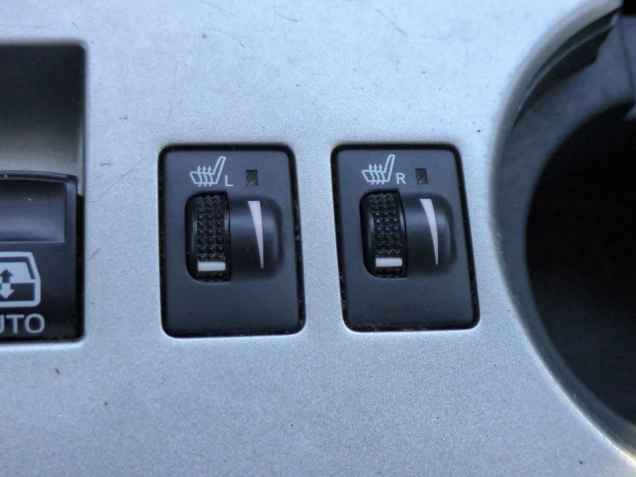 Thumbnail: 2011 Toyota 4Runner - 22