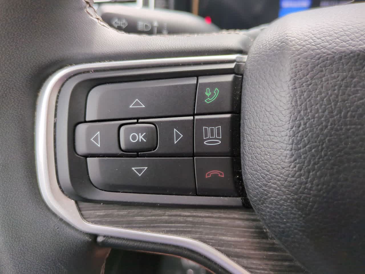 Thumbnail: 2024 Jeep Wagoneer - 25