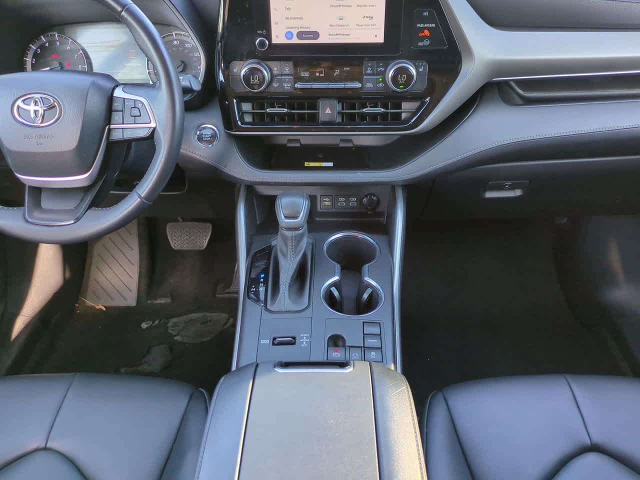 Thumbnail: 2023 Toyota Highlander - 19