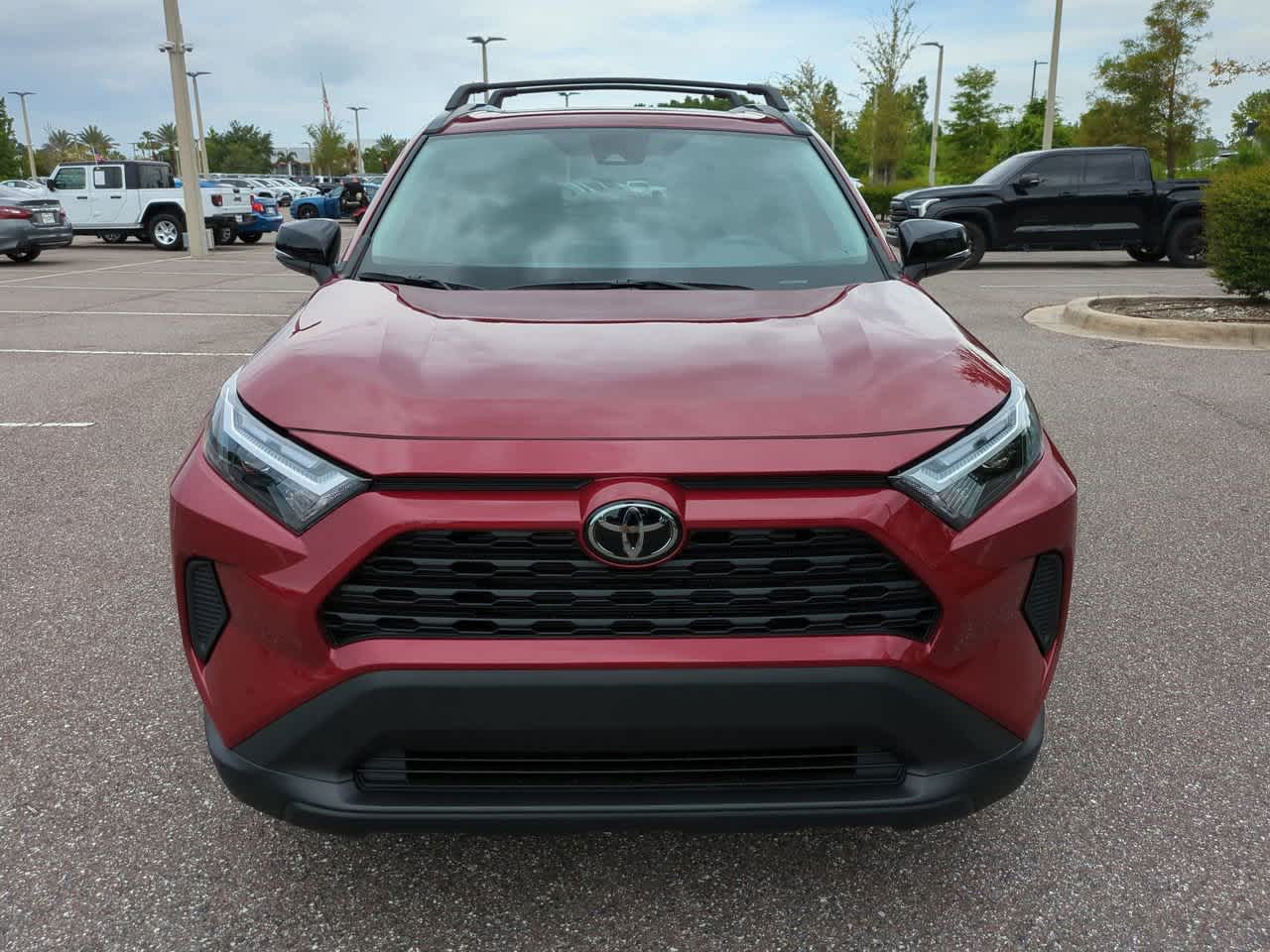 Thumbnail: 2022 Toyota RAV4 - 9