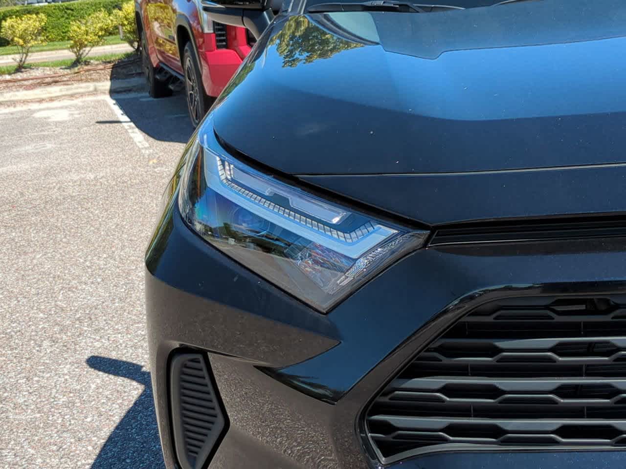 Thumbnail: 2025 Toyota RAV4 - 10