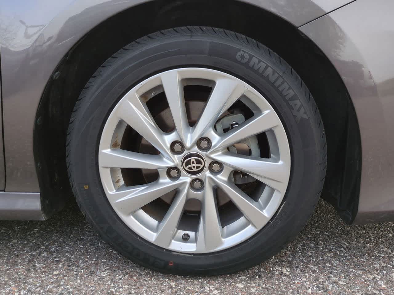 Thumbnail: 2023 Toyota Camry - 11