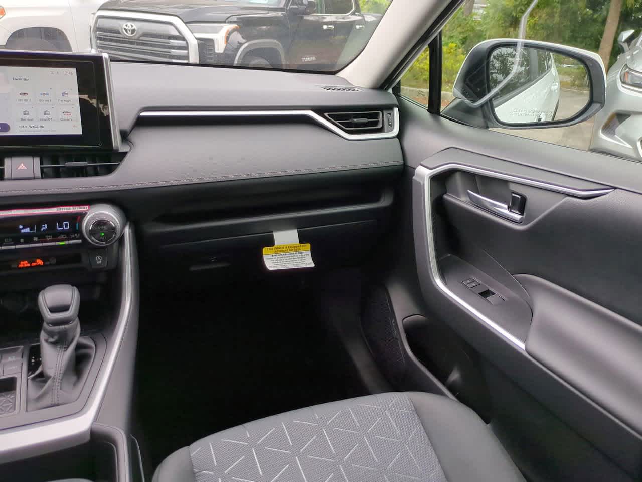 Thumbnail: 2025 Toyota RAV4 - 16