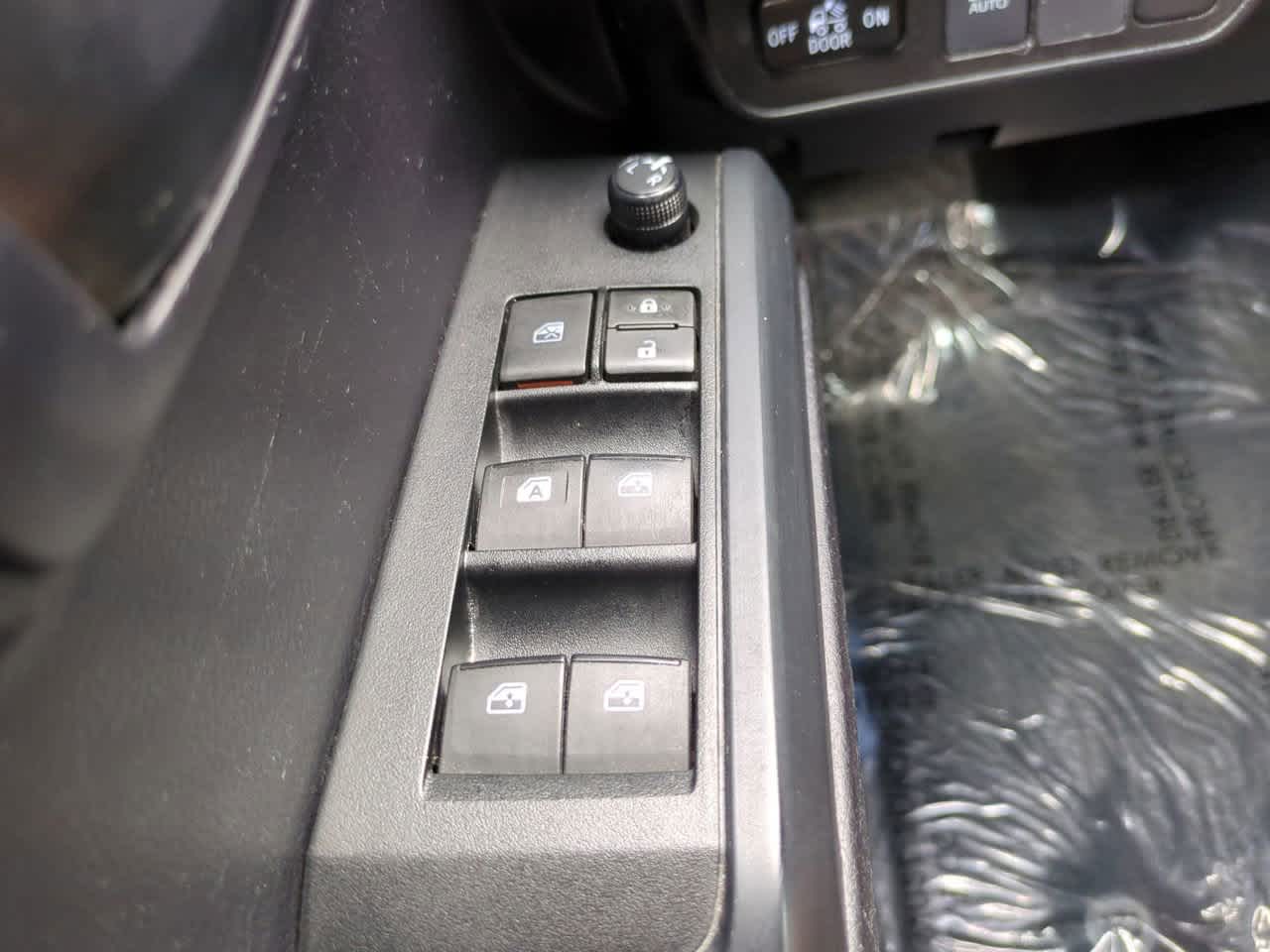 Thumbnail: 2020 Toyota Tacoma - 21