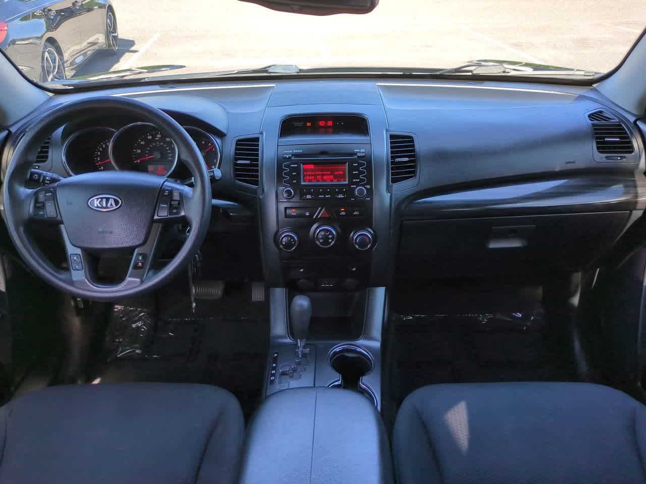 Thumbnail: 2011 Kia Sorento - 14
