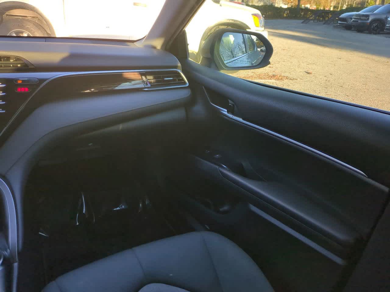 Thumbnail: 2019 Toyota Camry - 15