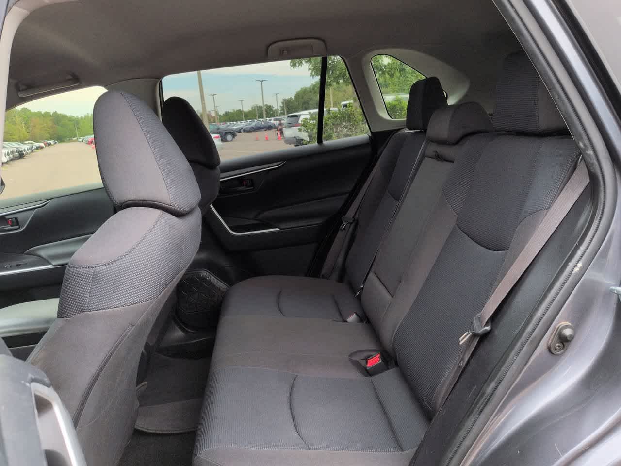 Thumbnail: 2019 Toyota RAV4 - 13