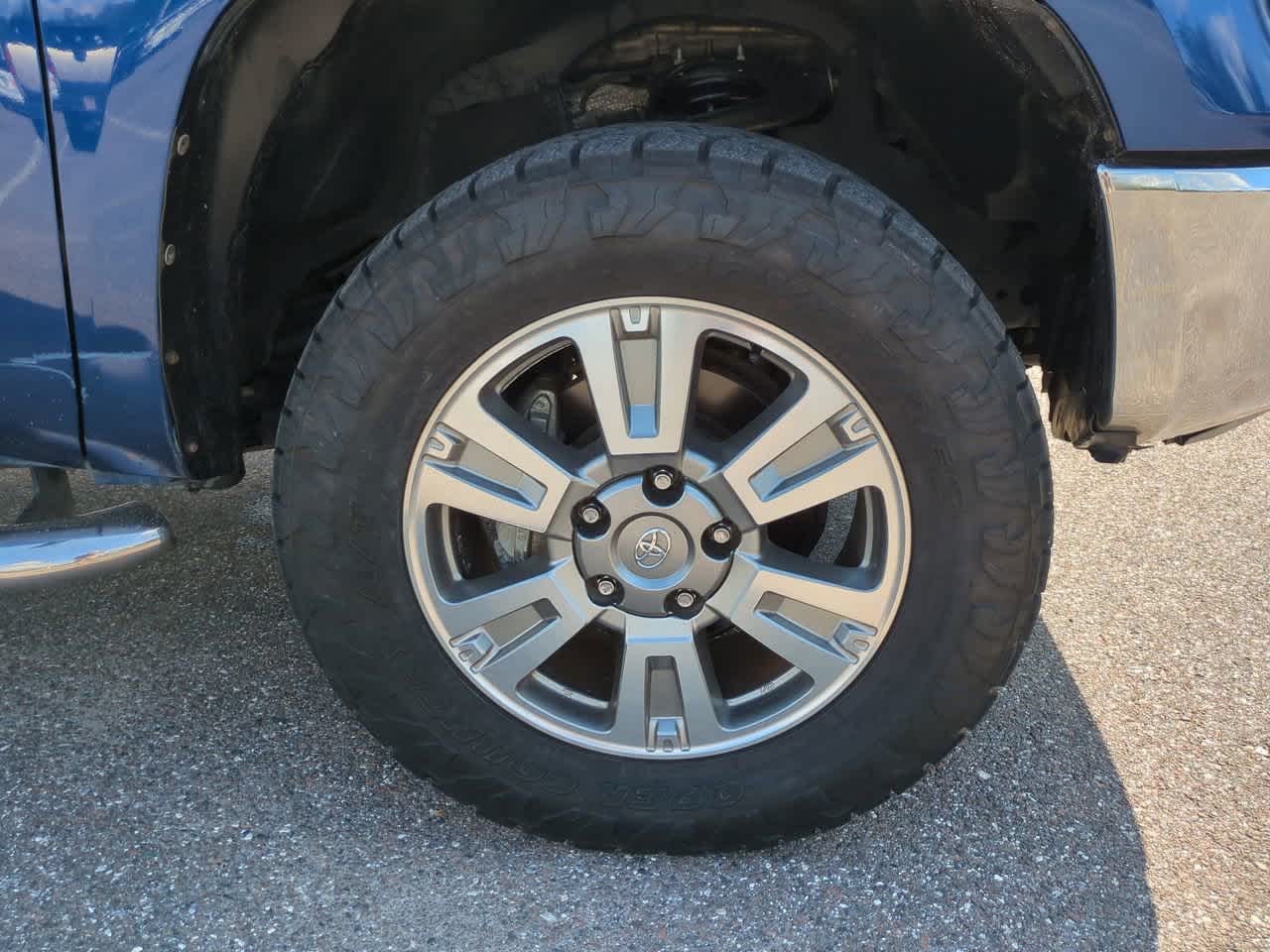 Thumbnail: 2014 Toyota Tundra - 11