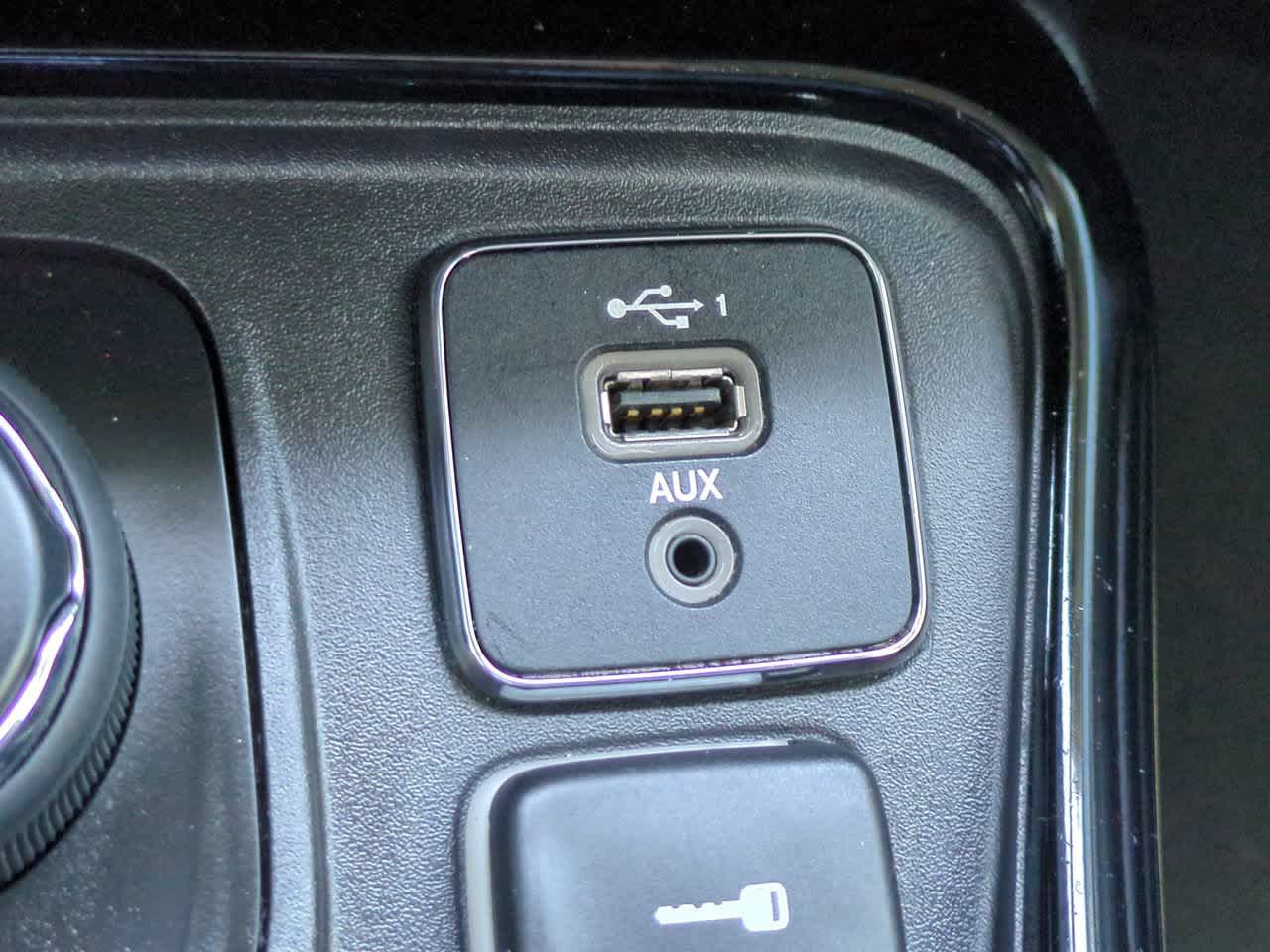 Thumbnail: 2020 Jeep Compass - 20