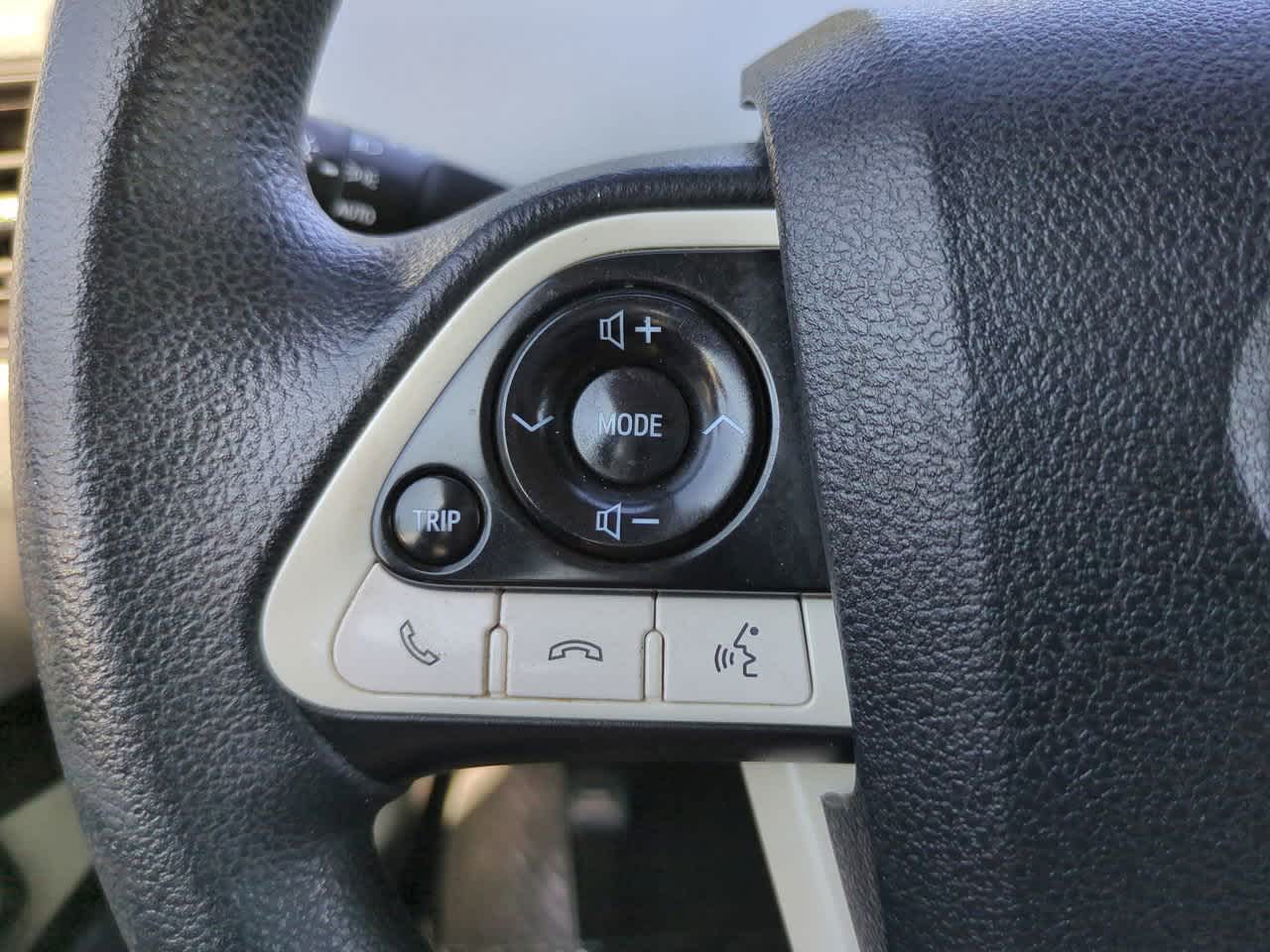 Thumbnail: 2017 Toyota Prius - 21