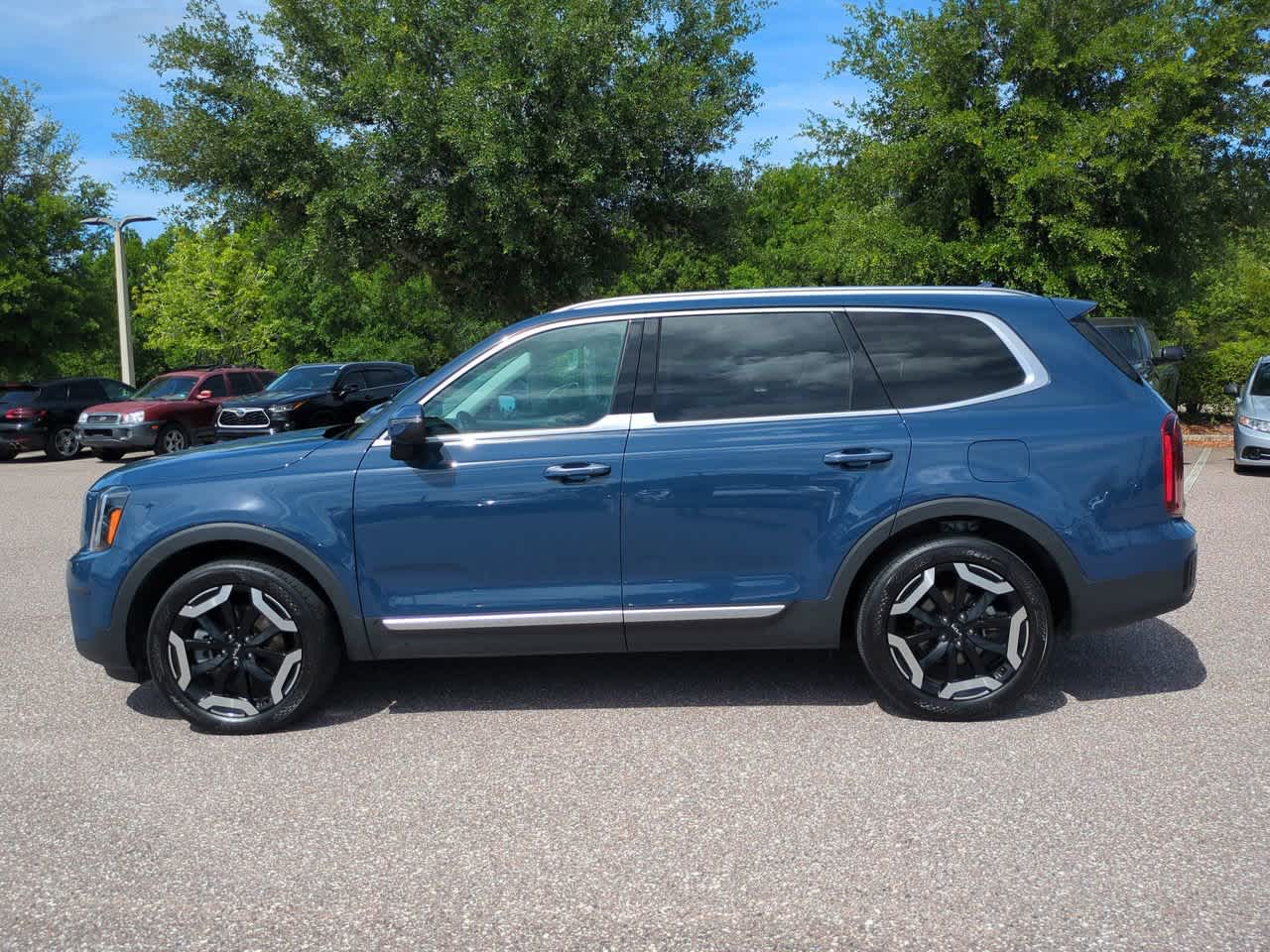 Thumbnail: 2025 Kia Telluride - 3