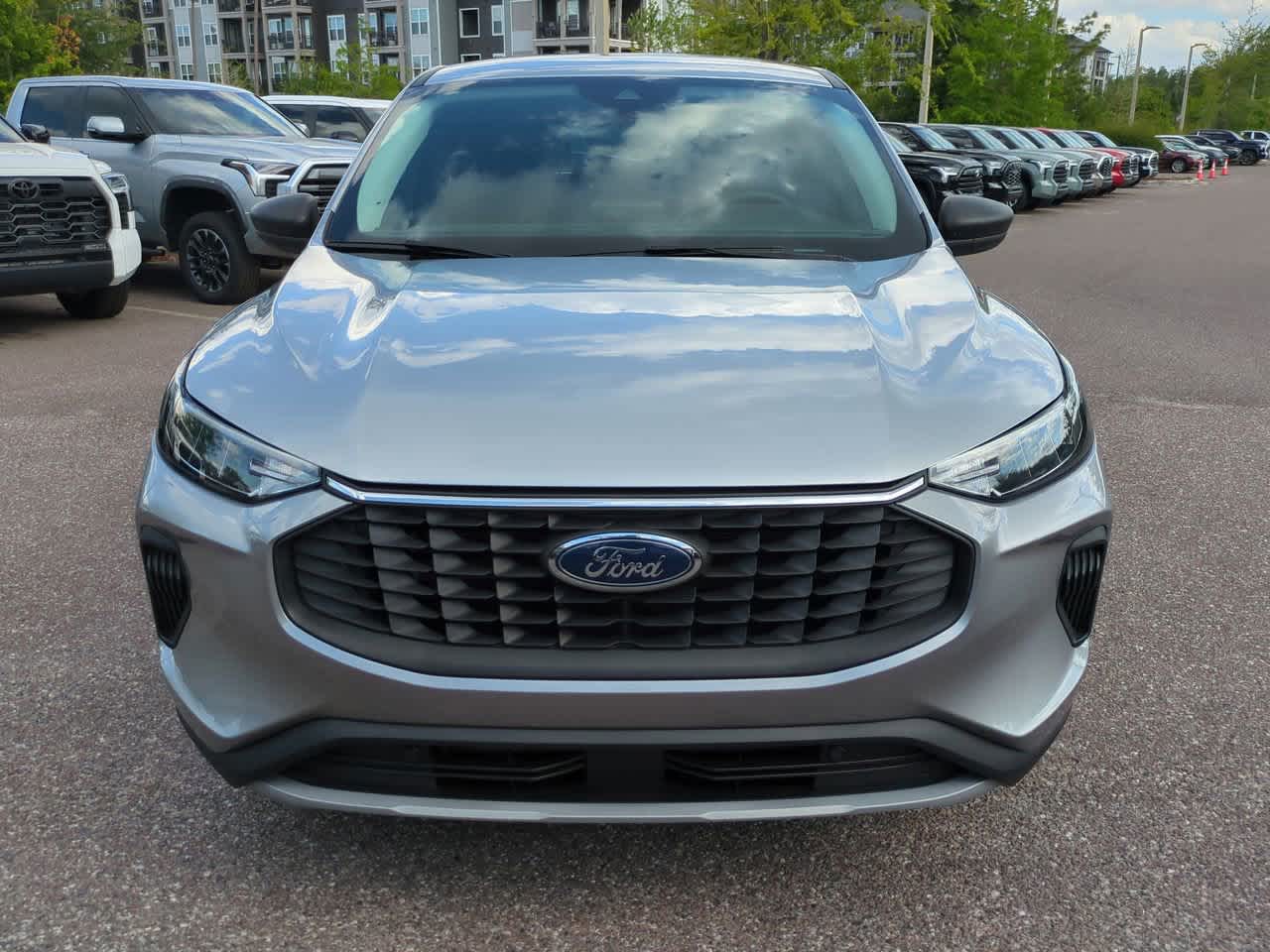 Thumbnail: 2023 Ford Escape - 9