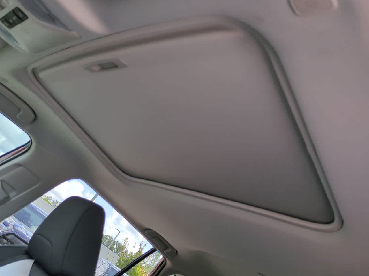 Thumbnail: 2025 Toyota RAV4 - 19