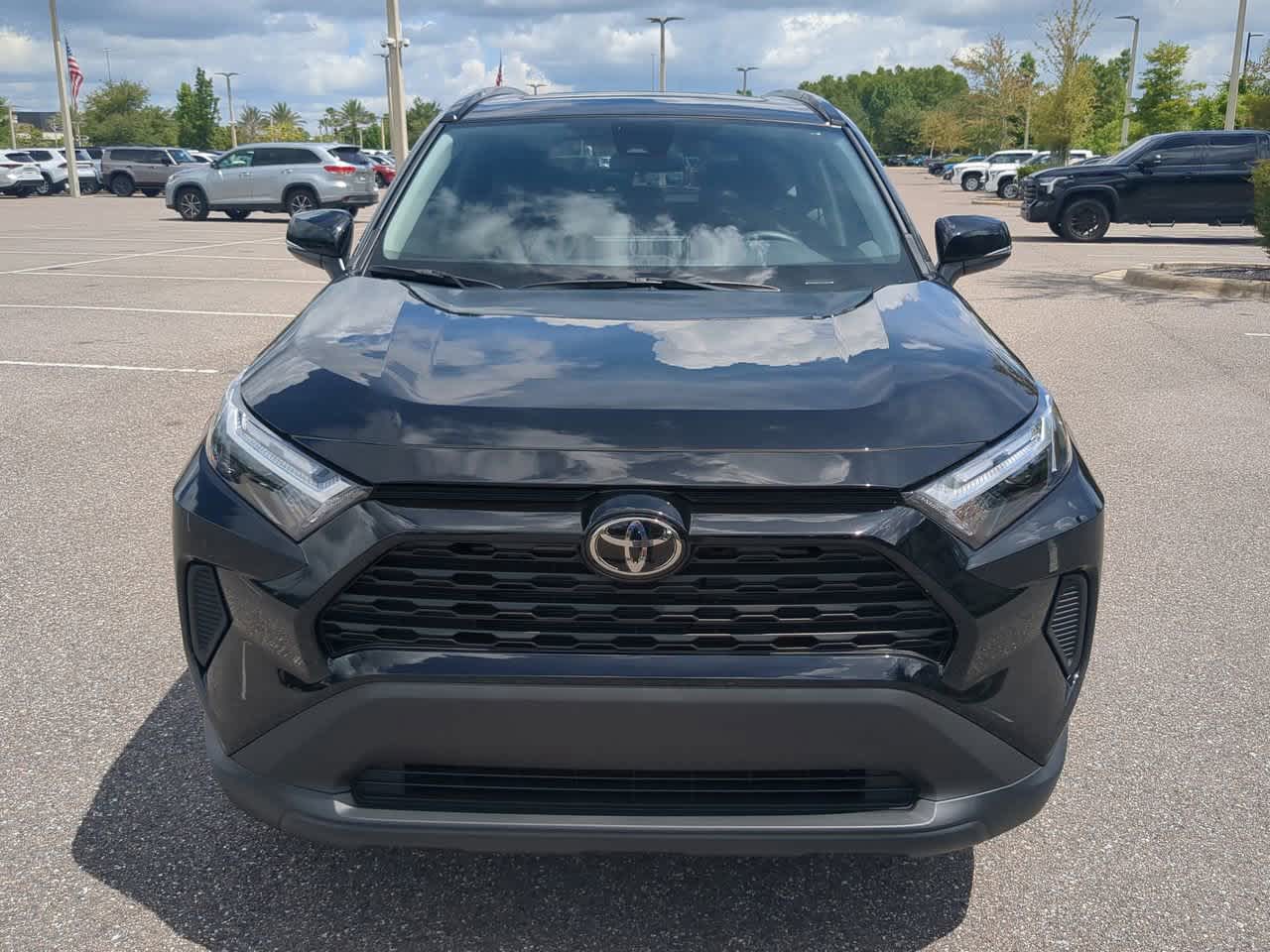 Thumbnail: 2025 Toyota RAV4 - 9