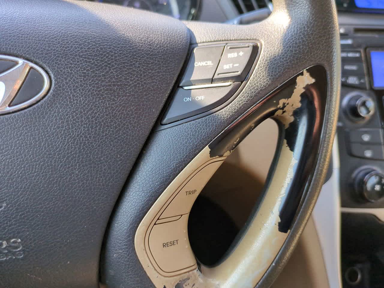 Thumbnail: 2013 Hyundai Sonata - 16