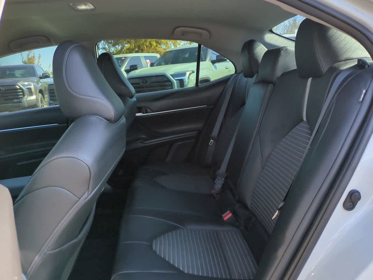 Thumbnail: 2022 Toyota Camry - 13