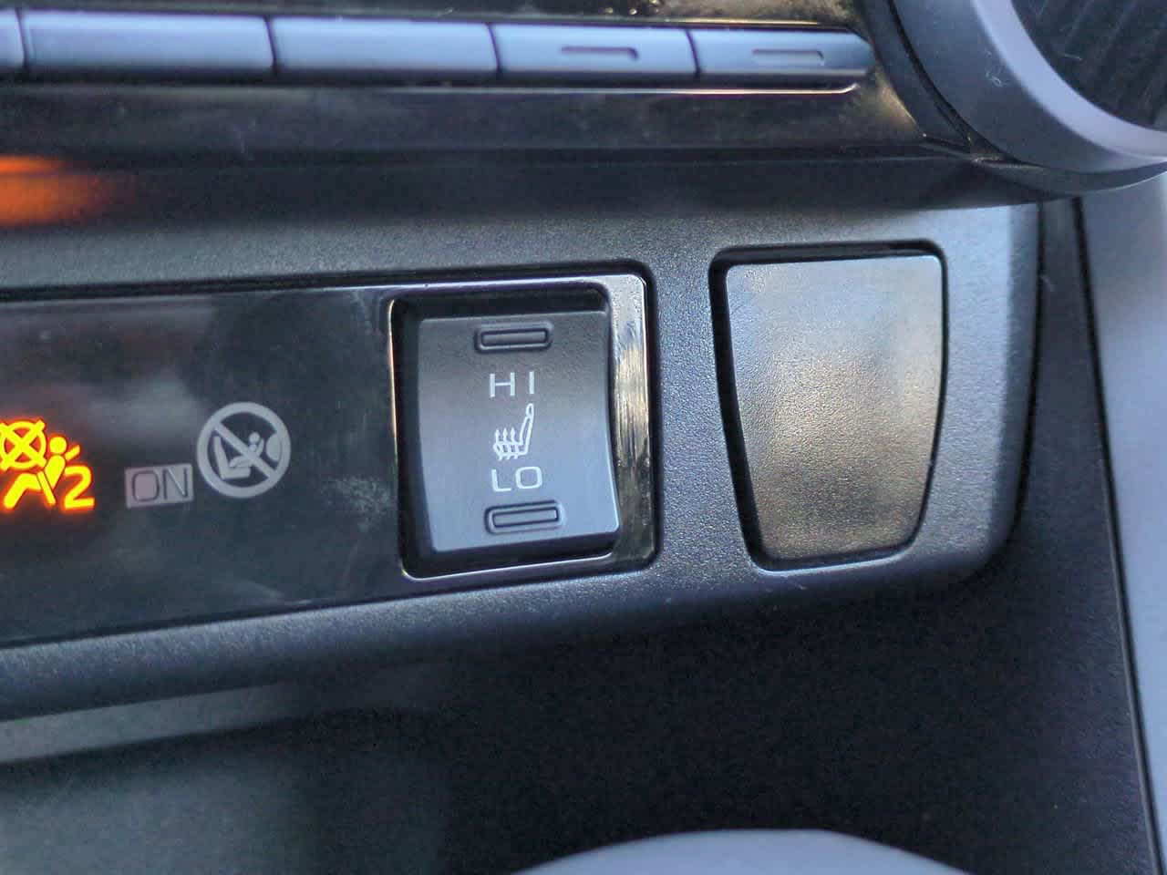 Thumbnail: 2023 Toyota RAV4 - 22