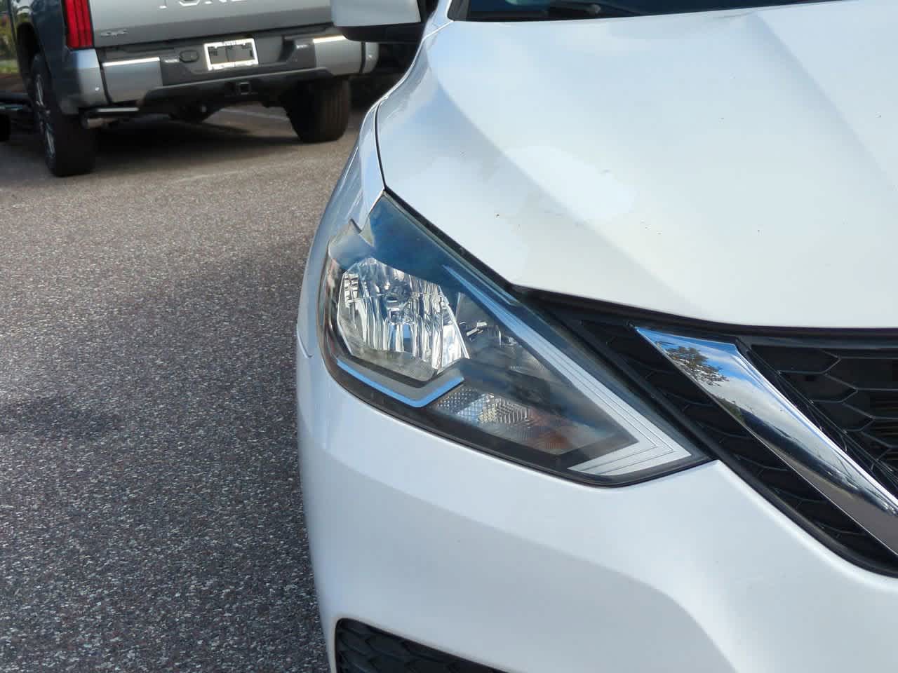Thumbnail: 2016 Nissan Sentra - 10
