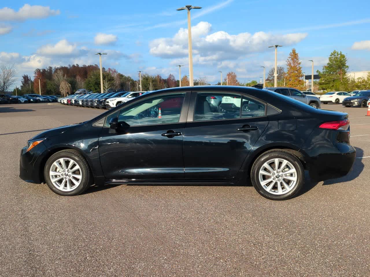 Thumbnail: 2023 Toyota Corolla - 3