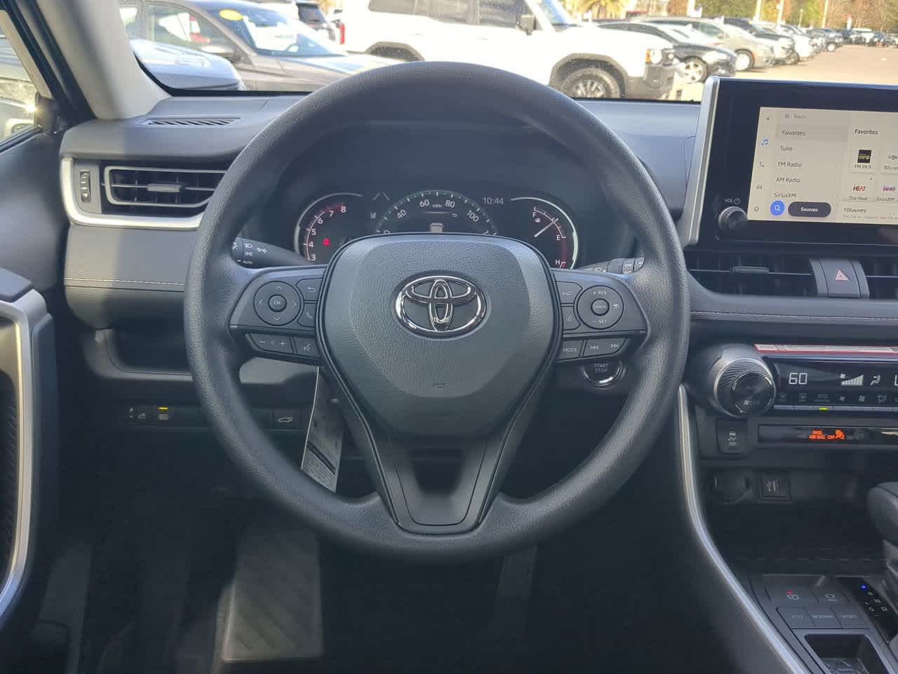 2025 Toyota RAV4 XLE 15