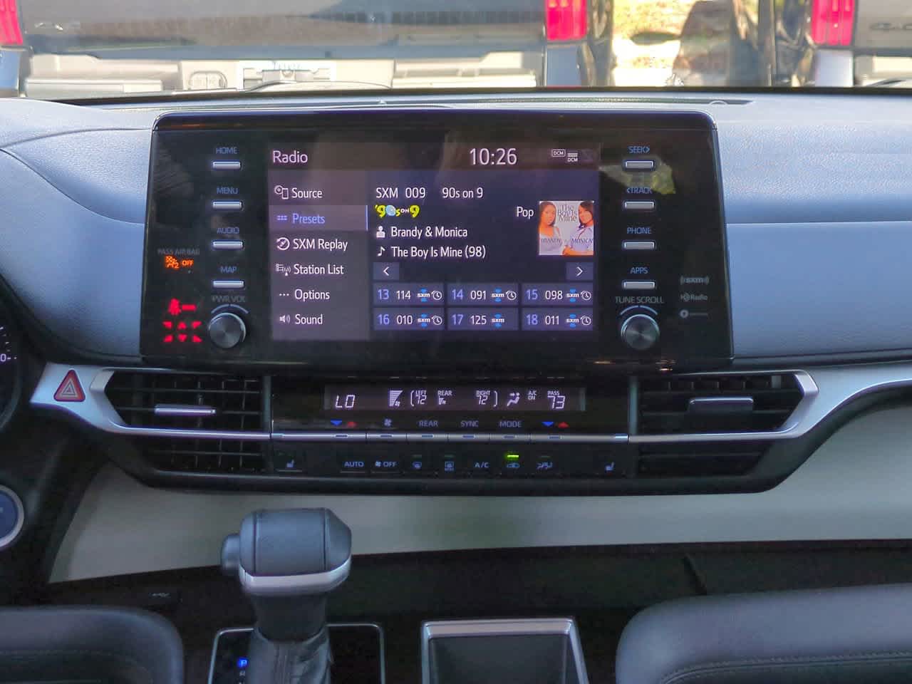 Thumbnail: 2021 Toyota Sienna - 18