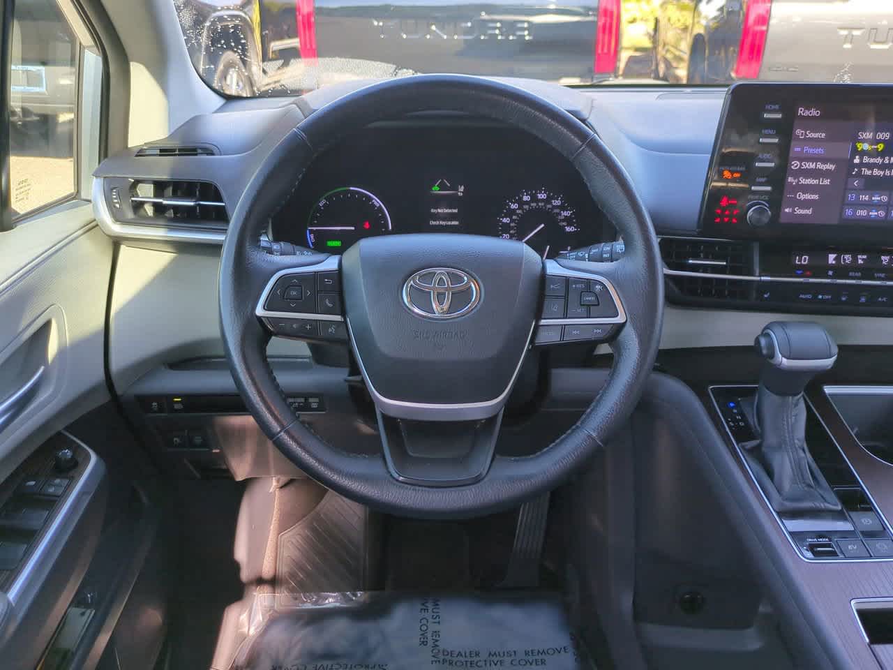 Thumbnail: 2021 Toyota Sienna - 16