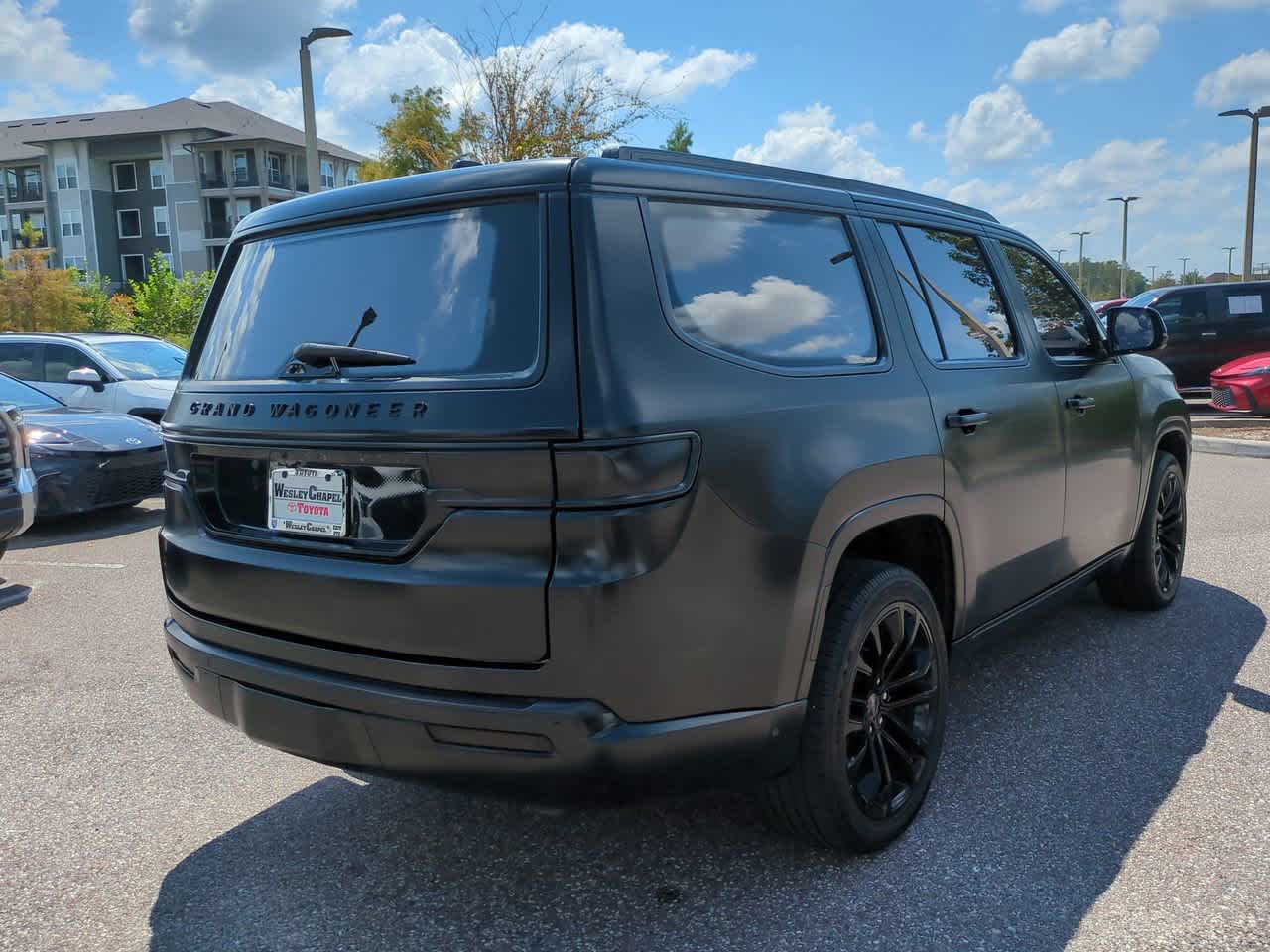 Thumbnail: 2022 Jeep Grand Wagoneer - 6
