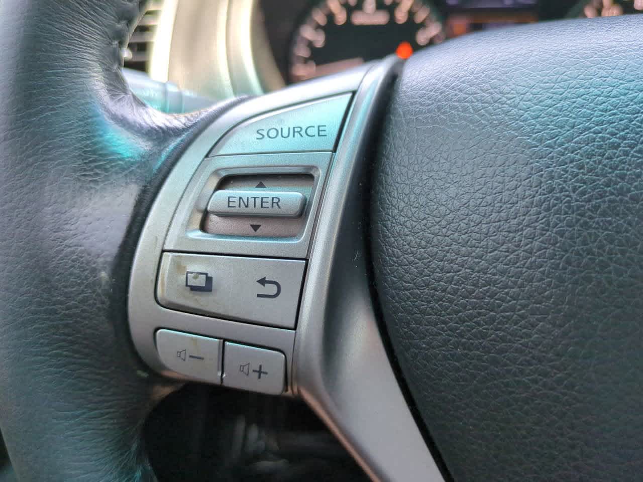 Thumbnail: 2015 Nissan Altima - 24