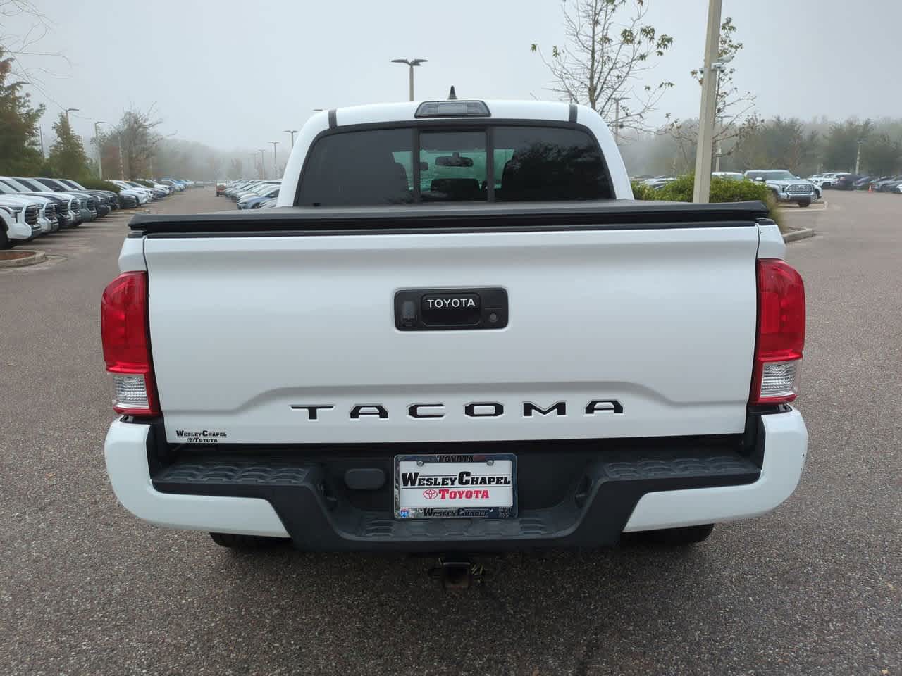 Thumbnail: 2016 Toyota Tacoma - 5