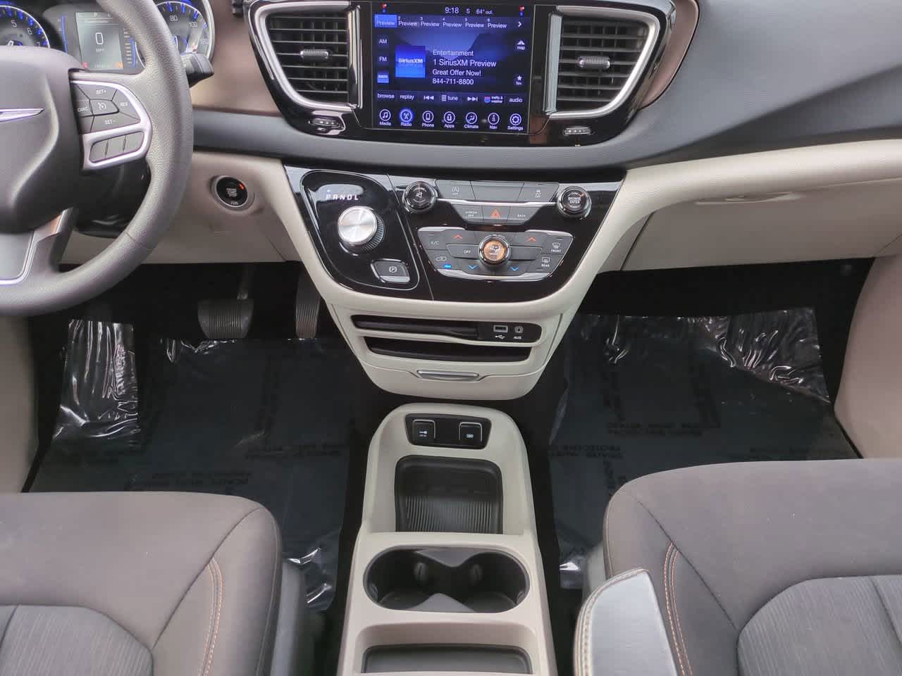 Thumbnail: 2017 Chrysler Pacifica - 19