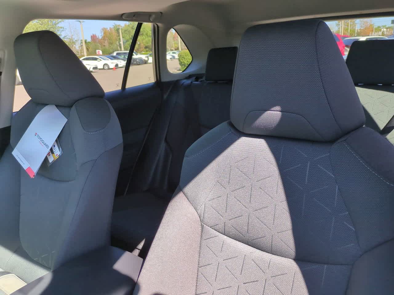 Thumbnail: 2025 Toyota RAV4 - 8