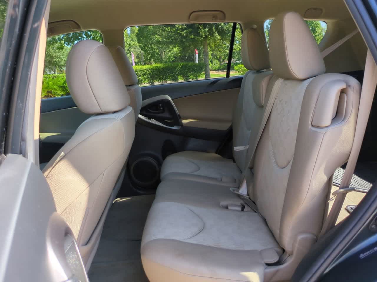 Thumbnail: 2012 Toyota RAV4 - 12