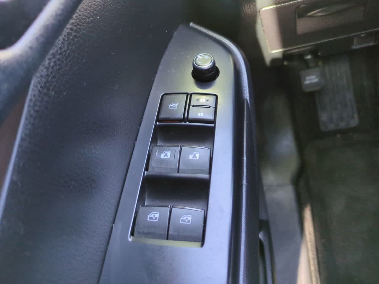 Thumbnail: 2019 Toyota Highlander - 21