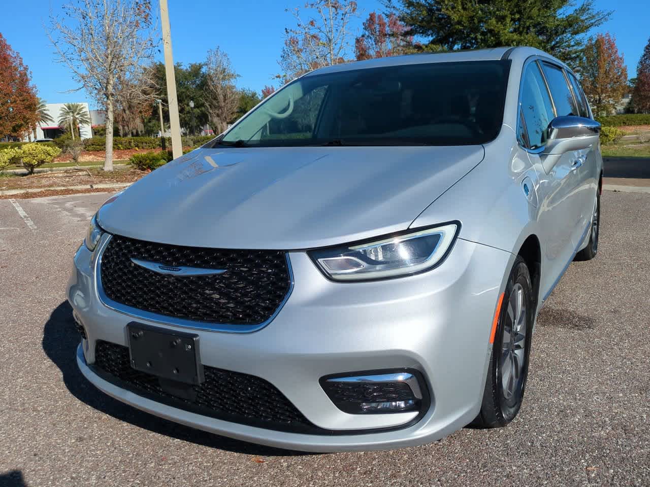 Thumbnail: 2022 Chrysler Pacifica - 2