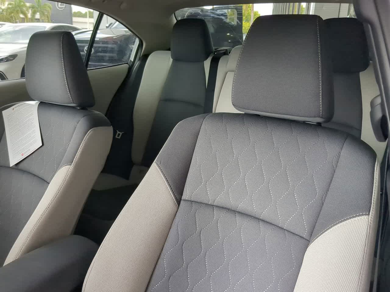 2025 Toyota Corolla LE 8