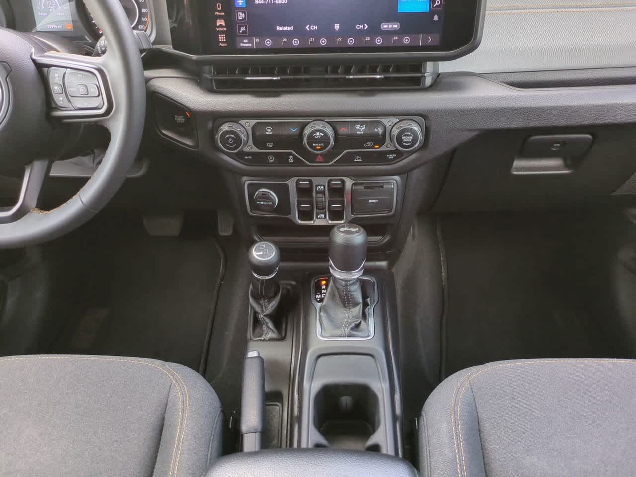 Thumbnail: 2024 Jeep Wrangler - 17